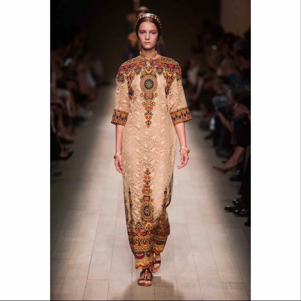 VALENTINO EMBROIDERED GUIPURE LACE DRESS IT 40